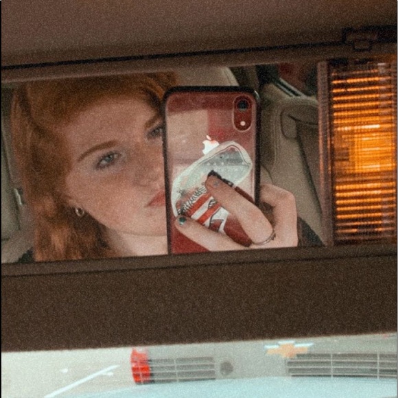 Meet your Posher, Taylor - Picture 1 of 1